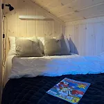 Magiske Vinterdage I Sjusjoen Ferienhaus