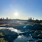 Magiske Vinterdage I Sjusjoen Ferienhaus *