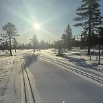 Magiske Vinterdage I Sjusjoen Ferienhaus